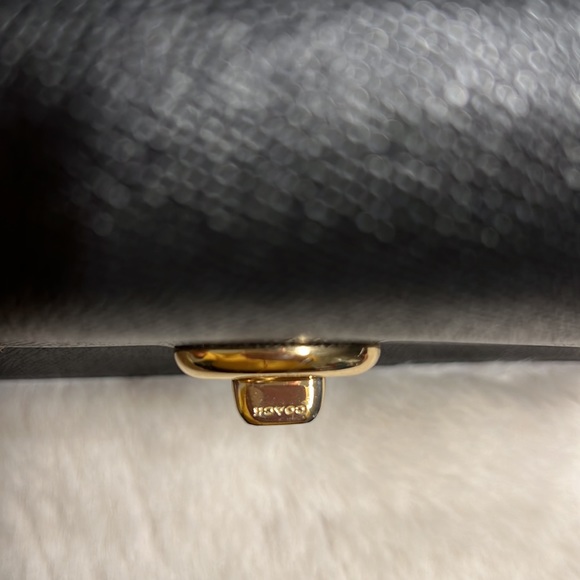 Coach black leather cross body bag with heavy gold chain - Picture 2 of 12